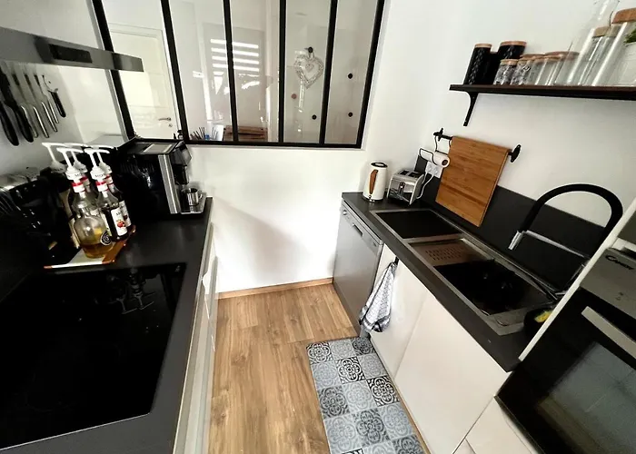 Cosy, Proche Centre-ville Et Gare Alloggio in famiglia