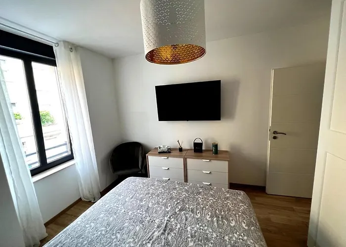 Quarto em Acomodações Particulares Cosy, Proche Centre-ville Et Gare *